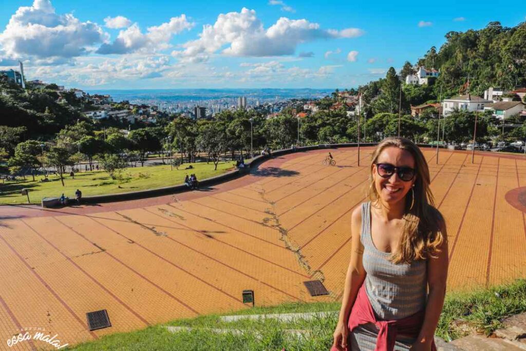 o que fazer em bh praça do papa